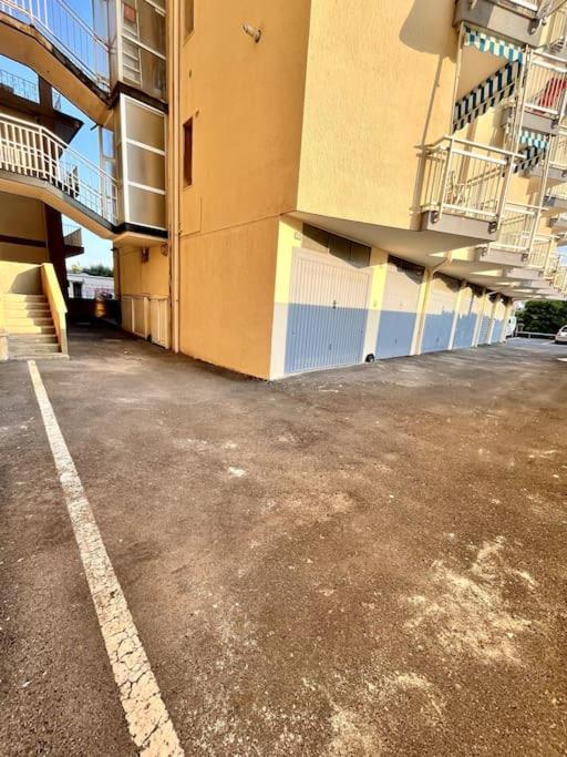 Ferienwohnung Casa Solymar Vallecrosia Exterior foto