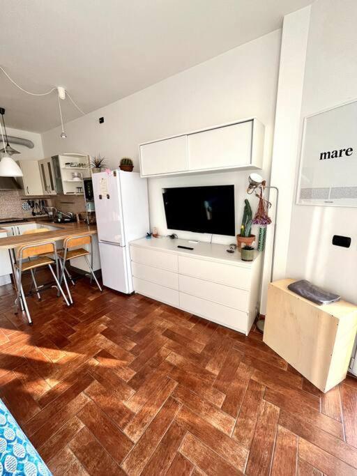 Ferienwohnung Casa Solymar Vallecrosia Exterior foto