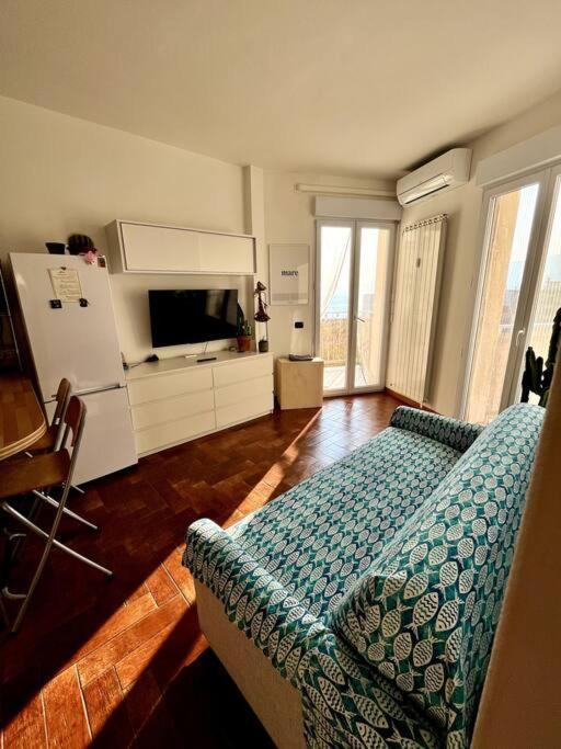 Ferienwohnung Casa Solymar Vallecrosia Exterior foto